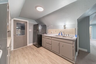 409 Racine St in Menasha, WI - Building Photo - Building Photo