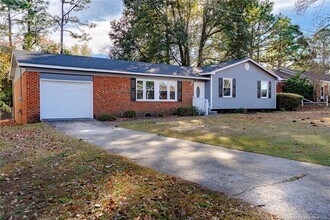 6145 Santa Fe Dr in Fayetteville, NC - Building Photo - Building Photo