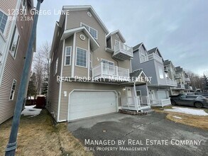 12331 Gregg Ln in Anchorage, AK - Building Photo - Building Photo