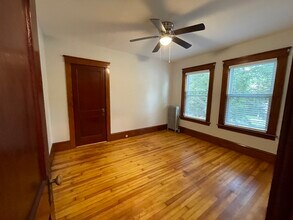 301 Ash St, Unit 303 Ash Street in Manchester, NH - Building Photo - Building Photo