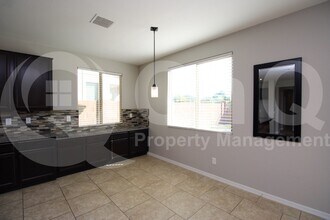 13153 W Lariat Ln in Peoria, AZ - Foto de edificio - Building Photo