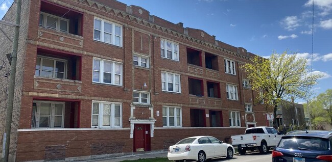 3815 W 18th St in Chicago, IL - Building Photo - Building Photo