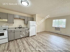 1875 Harlan St in Lakewood, CO - Building Photo - Building Photo