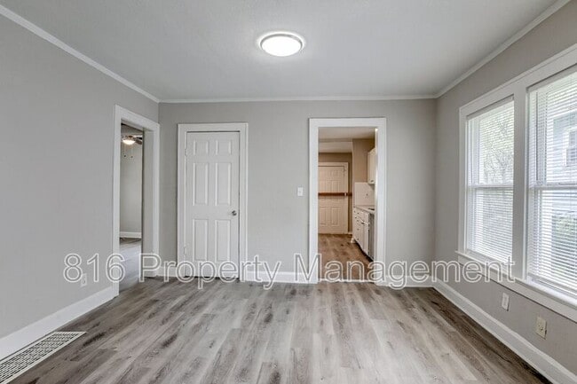 3541 Mersington Ave in Kansas City, MO - Building Photo - Building Photo