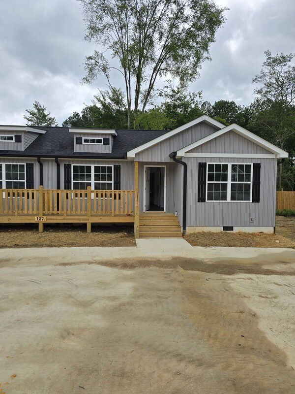 187 Silas Wy in Dalton, GA - Building Photo - Building Photo