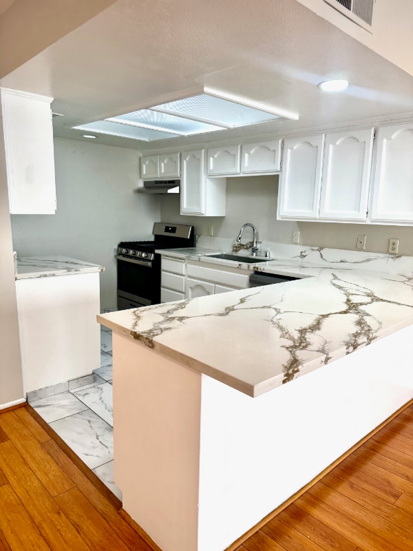 property at 421 N Kenneth Rd