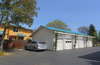 Pleasant Hill Cohousing in Concord, CA - Building Photo - Building Photo