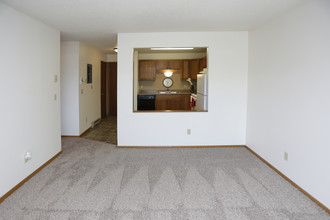 Maplewood Bend in Fargo, ND - Foto de edificio - Interior Photo