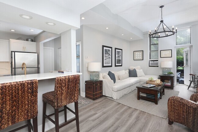 60 Gibson St in Boston, MA - Building Photo - Building Photo