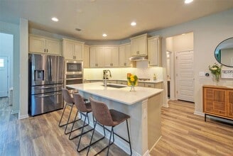 8733 Mina Dr in Austin, TX - Building Photo - Building Photo