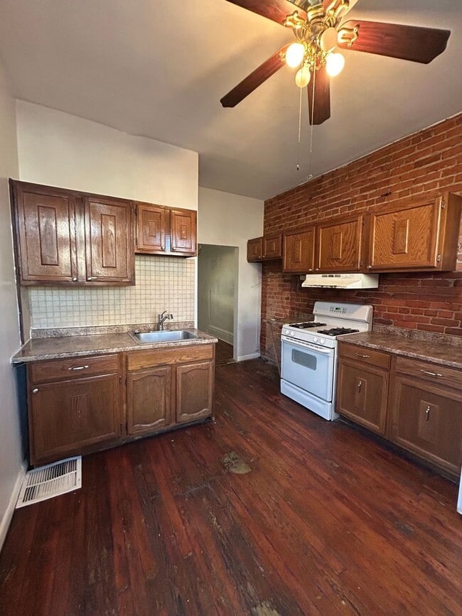 222 Harris St in Harrisburg, PA - Building Photo - Building Photo