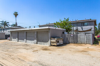 1126 Cero Ct in Redlands, CA - Building Photo - Building Photo