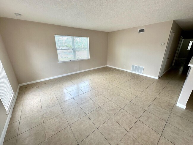 1767 NW 55th Ave-Unit -1767 in Lauderhill, FL - Building Photo - Building Photo