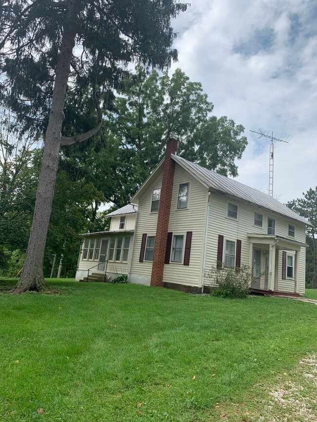 property at 9524 Ross Rd