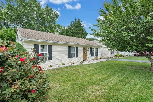 1308 Lewis Rd SE
