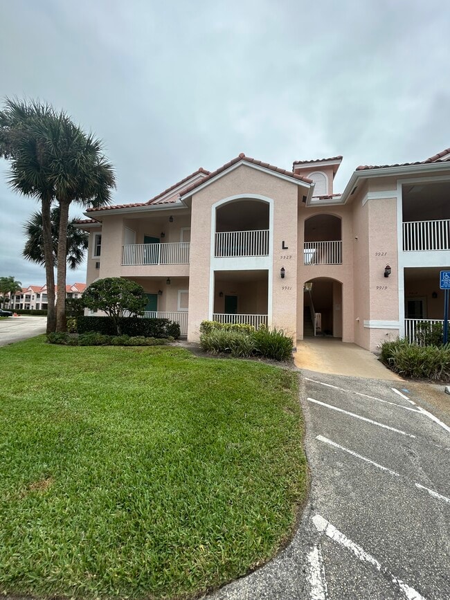 9921 Perfect Dr, Unit b