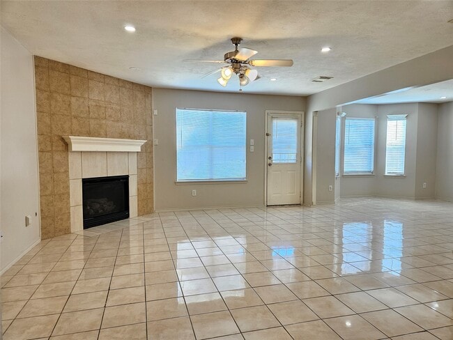 property at 9119 Regents Cove Ct