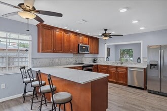 3605 Egerton Cir in Sarasota, FL - Building Photo - Building Photo