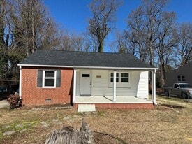 2413 Dallas Ave, Unit 104 in High Point, NC - Building Photo