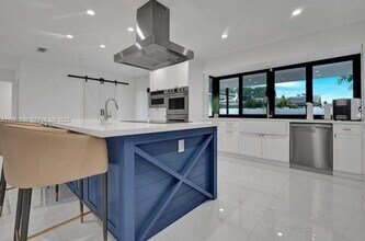 5140 N 37th St in Hollywood, FL - Building Photo - Building Photo