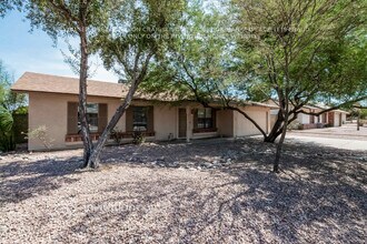 5037 E Bannock St in Phoenix, AZ - Building Photo - Building Photo