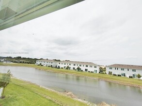 519 Rivergrass St in Port St. Lucie, FL - Building Photo - Building Photo