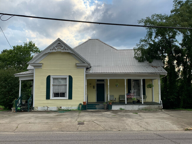 property at 307 S Brundidge St