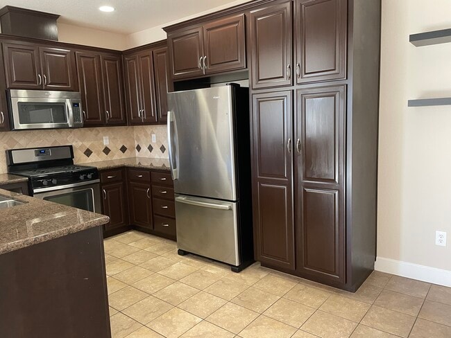 1802 Rivage Cir in Folsom, CA - Building Photo - Building Photo