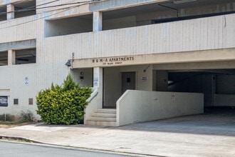 H&M Apartments in Honolulu, HI - Foto de edificio - Building Photo
