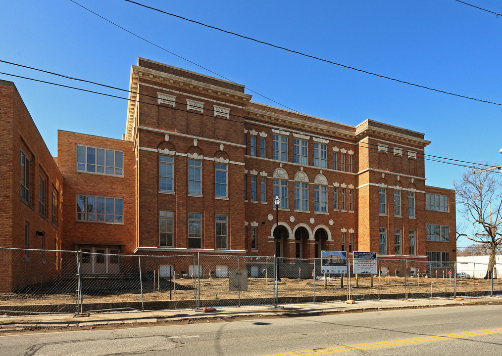 Doan Classroom Apartments in Cleveland, OH - Building Photo