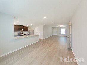 12045 Latour Vly in San Antonio, TX - Building Photo - Building Photo