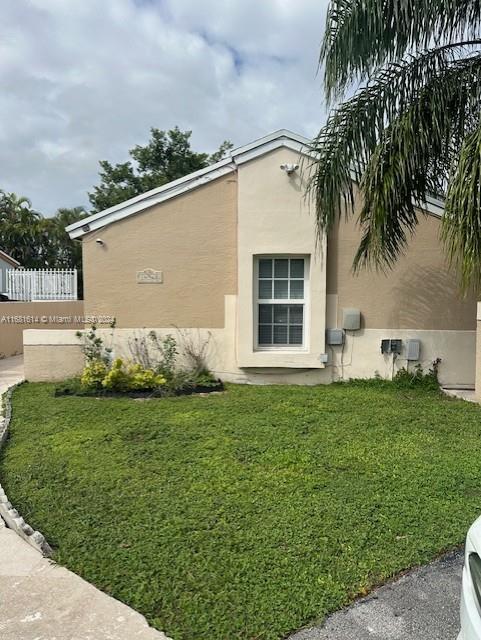 14968 SW 74th Terrace in Miami, FL - Building Photo