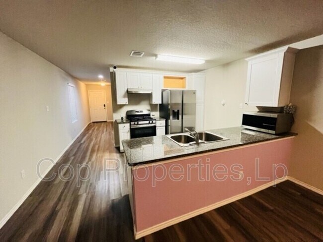 4235 Mesa Cove in San Antonio, TX - Building Photo - Building Photo