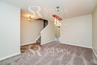 218 Faulkner Dr in Lithopolis, OH - Building Photo - Building Photo