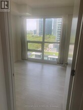 2220 Lake Shore Blvd W in Toronto, ON - Building Photo - Building Photo