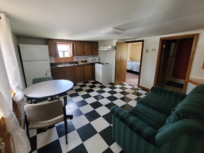 property at 41 E Main St