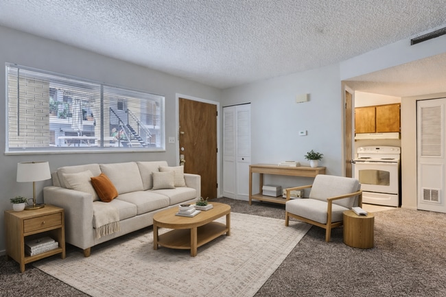 515 Sunset Rd in Colorado Springs, CO - Building Photo - Building Photo