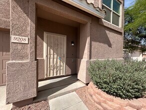 9208 W Coolidge St in Phoenix, AZ - Foto de edificio - Building Photo