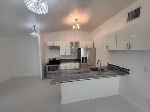 10345 SW 209th Ln in Cutler Bay, FL - Building Photo - Building Photo