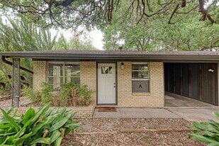 1612 Elmhurst Dr in Austin, TX - Building Photo