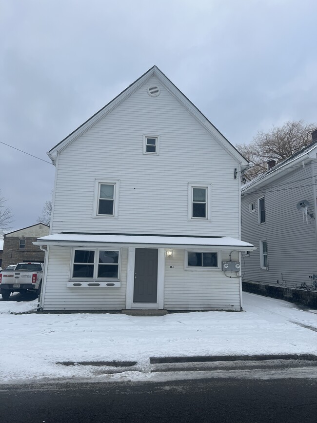 161 Sawyer Ave, Unit Upper in Depew, NY - Building Photo - Building Photo