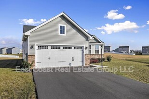 632 Perspective Pl in Cherry Run, WV - Building Photo - Building Photo