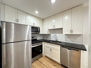 6954 N Sheridan Rd in Chicago, IL - Building Photo - Building Photo