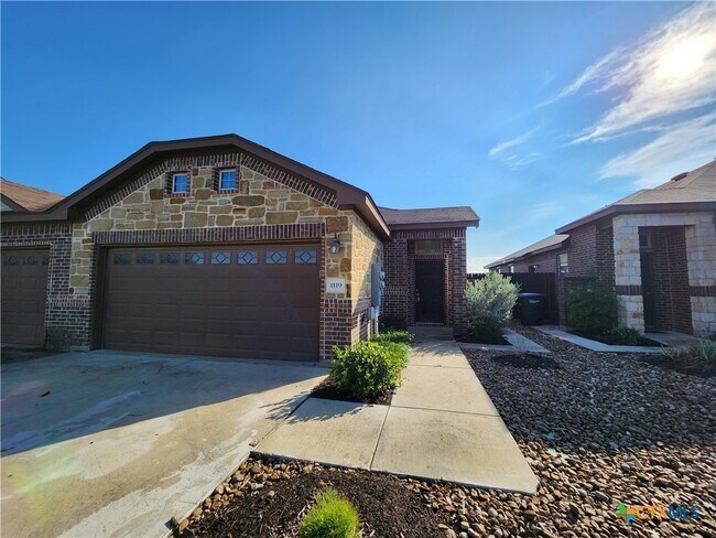 property at 1119 Creekside Orchard