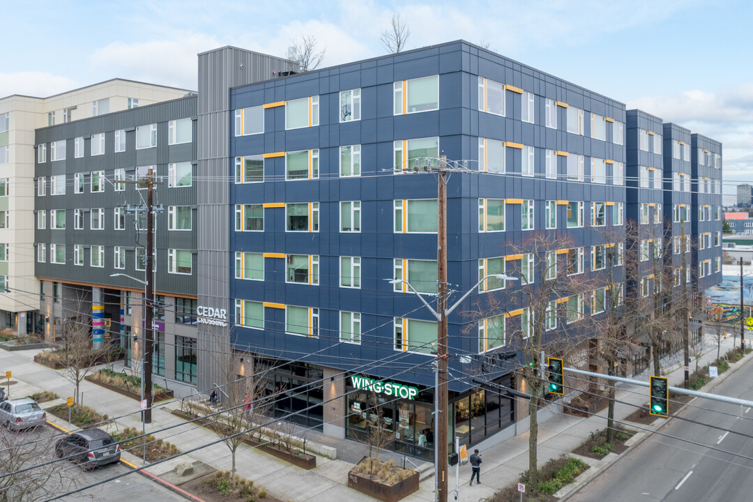 Cedar Crossing in Seattle, WA - Foto de edificio