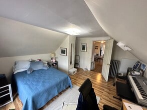 543 Broadway in Somerville, MA - Foto de edificio - Building Photo