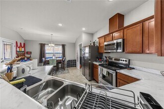 6804 SW Whitmarsh Rd in Bentonville, AR - Building Photo - Building Photo