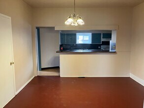 1707 W Mansfield Ave in Spokane, WA - Foto de edificio - Building Photo