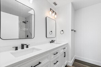 3138 W Buena Vista Dr in Margate, FL - Building Photo - Building Photo
