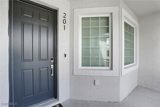 11861 Venetian Lagoon Dr in Ft. Myers, FL - Building Photo - Building Photo